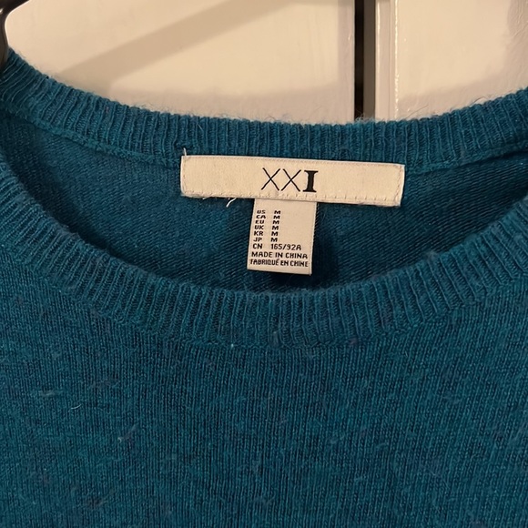 Forever 21 Turquoise and Navy Blue Two Tone Sweater — Size M - Picture 3 of 5